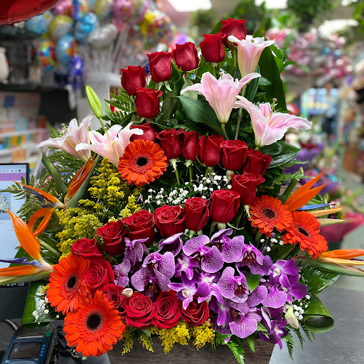 Florist «Elegant Florist», reviews and photos, 6909 4th Ave, Brooklyn, NY 11209, USA