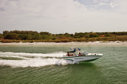 Boat Dealer «Norcal MasterCraft Discovery Bay Mall - Showroom / ProShop», reviews and photos, 1520 Discovery Bay Blvd #200, Discovery Bay, CA 94505, USA