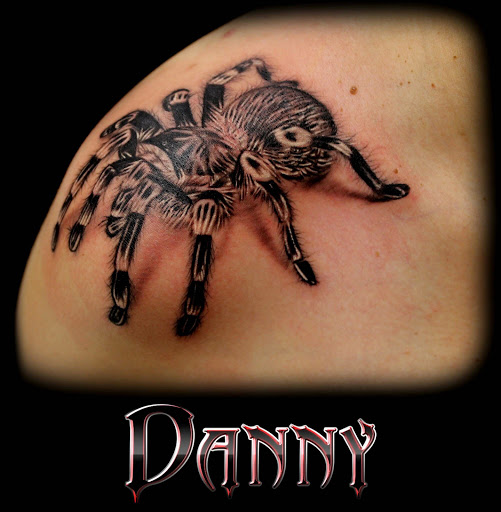 Tattoo Shop «Wyze Guyz Tattoo Parlor», reviews and photos, 3012 Lee Trevino Dr B, El Paso, TX 79936, USA