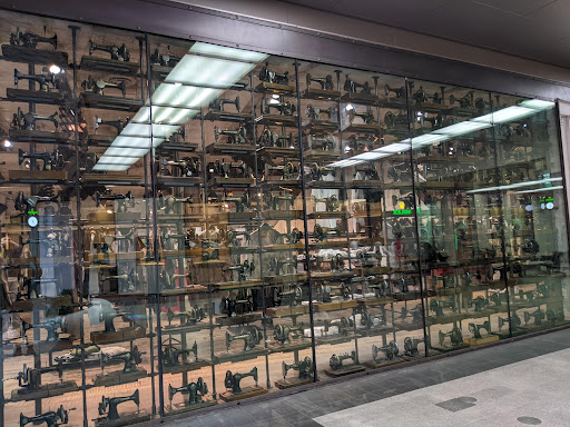 Shopping Mall «Santa Monica Place», reviews and photos, 395 Santa Monica Place, Santa Monica, CA 90401, USA