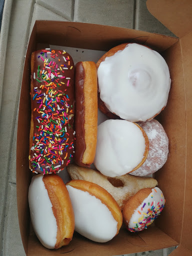 Donut Shop «Puffy Cream Donuts Plus», reviews and photos, 3390 Coachman Rd, Eagan, MN 55121, USA