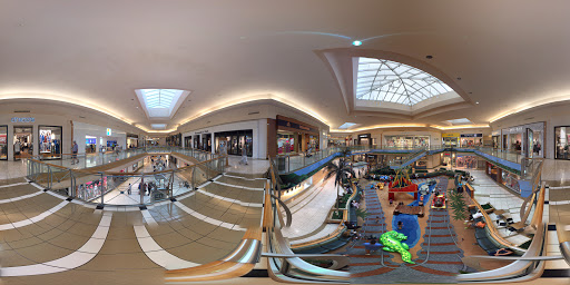 Computer Store «Microsoft Store - International Plaza», reviews and photos, 2223 N Westshore Blvd, Tampa, FL 33607, USA