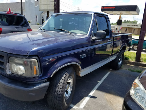 Used Car Dealer «Credit Master Auto Sales», reviews and photos, 782 E E Butler Pkwy, Gainesville, GA 30501, USA