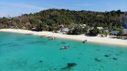 Foto de Praia Phi Phi Long com muito limpo nível de limpeza
