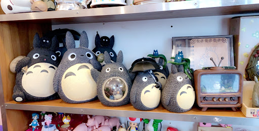 Gift Shop «V Gift Shop», reviews and photos, 461 6th Ave, New York, NY 10011, USA