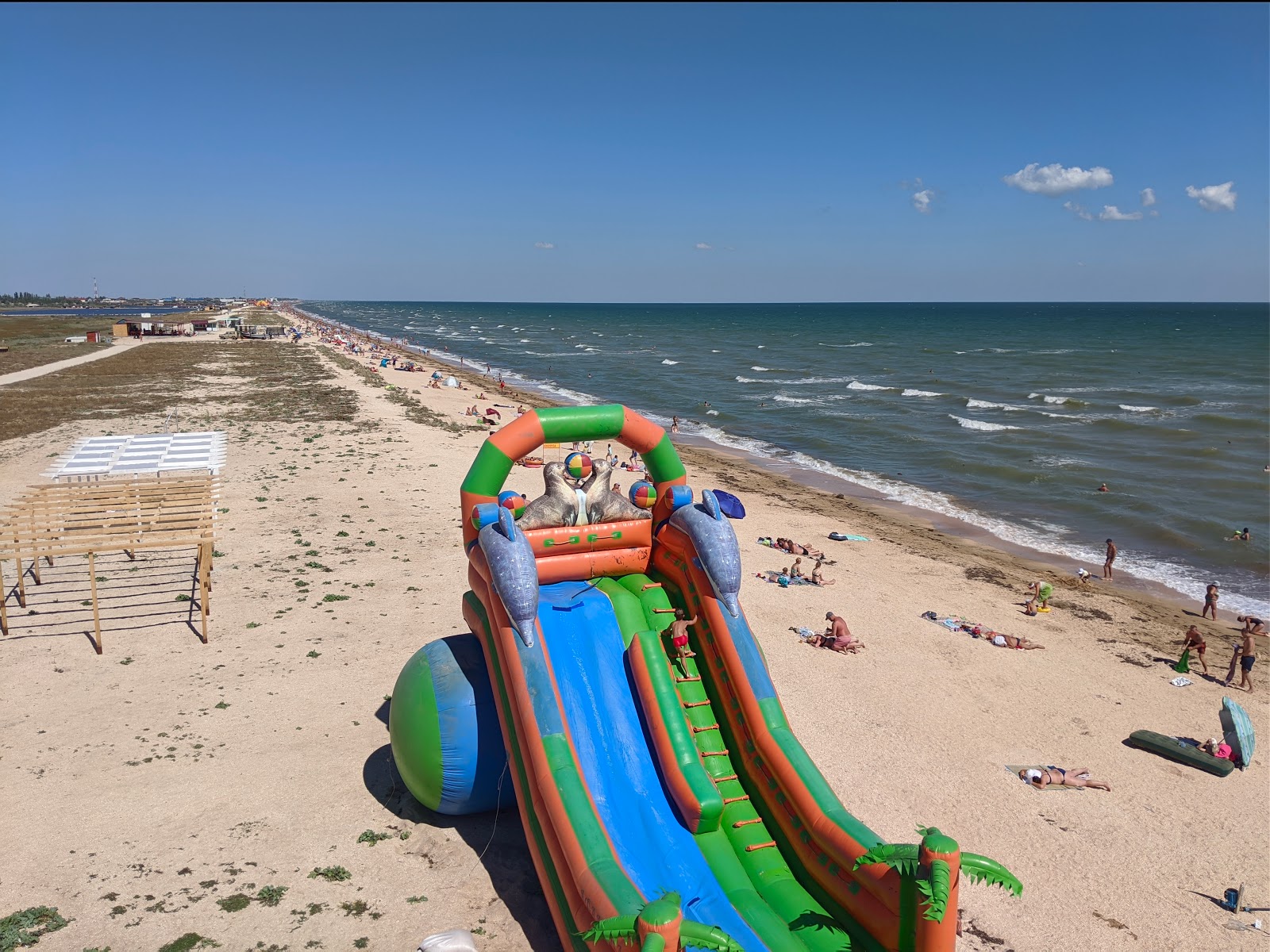 Foto von Plyazh Shchaslyvtsevo mit langer gerader strand
