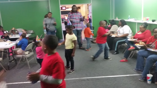 Bowling Alley «Indian Lanes», reviews and photos, 815 E Northside Dr, Clinton, MS 39056, USA