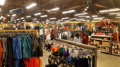 Camping Store «REI», reviews and photos, 1338 San Pablo Ave, Berkeley, CA 94702, USA