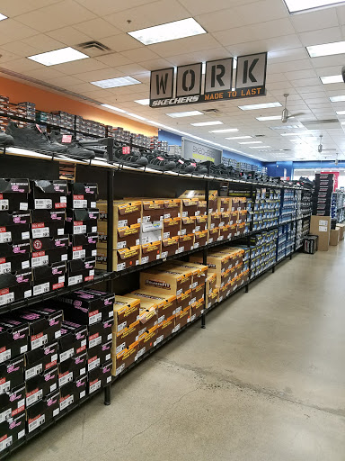 Shoe Store «SKECHERS Factory Outlet», reviews and photos, 1304 S Harbor Blvd, Fullerton, CA 92832, USA