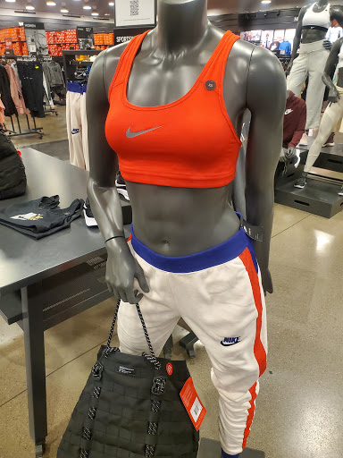 Sporting Goods Store «Nike Factory Store», reviews and photos, 447 Great Mall Dr #484, Milpitas, CA 95035, USA