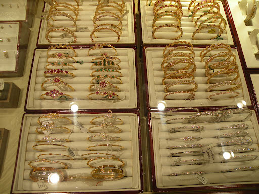 Jeweler «May Jewelers», reviews and photos, 8032 Leesburg Pike, Vienna, VA 22182, USA