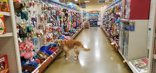 Pet Supply Store «PetSmart», reviews and photos, 2100 88th St, North Bergen, NJ 07047, USA