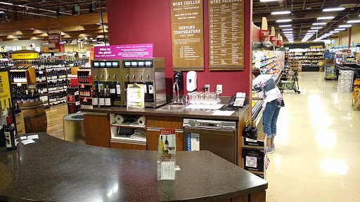 Supermarket «Giant Eagle Supermarket», reviews and photos, 870 N Court St, Medina, OH 44256, USA