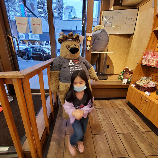 Chocolate Shop «Rocky Mountain Chocolate Factory», reviews and photos, 1419 1st Ave, Seattle, WA 98101, USA