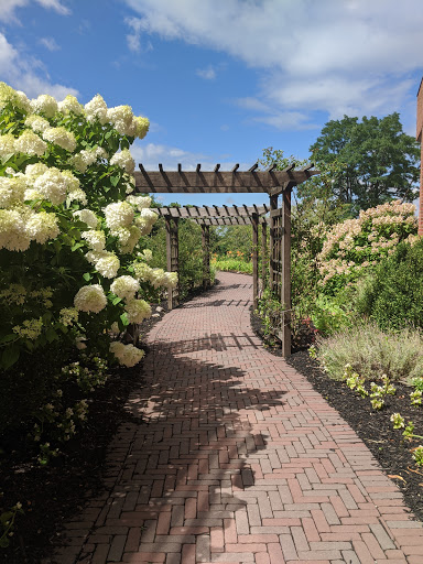 Golf Course «Woodcliff Golf Course», reviews and photos, 199 Woodcliff Dr, Fairport, NY 14450, USA