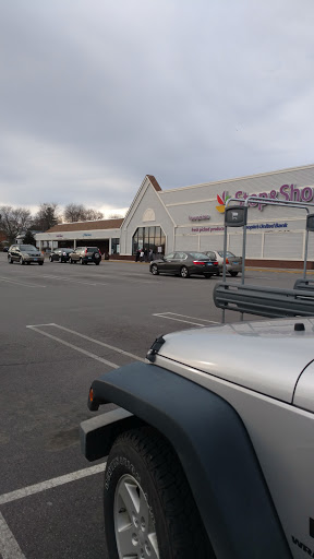 Grocery Store «Super Stop & Shop», reviews and photos, 1391 Main St, Willimantic, CT 06226, USA