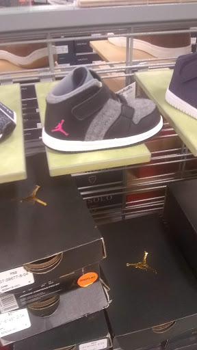 Department Store «Marshalls», reviews and photos, 5975 S Goldenrod Rd, Orlando, FL 32822, USA