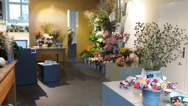 Rezensionen über Blumenbinder Regula Guhl in Zürich - Blumengeschäft