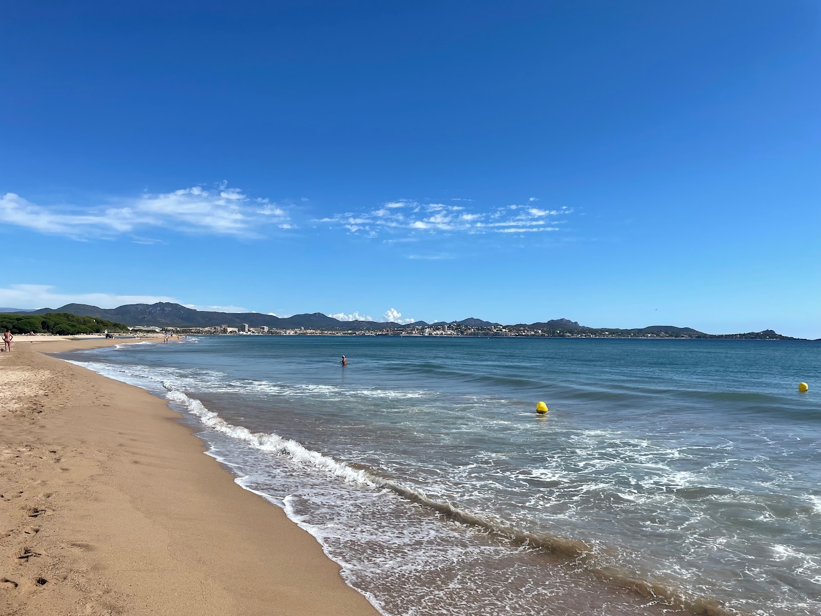 Foto von Plage naturiste des Esclamandes mit beiger sand Oberfläche