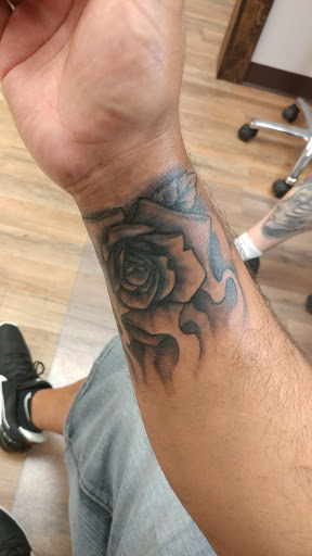 Tattoo Shop «Aggression Tattoo», reviews and photos, 3690 Lehigh St #3c, Whitehall, PA 18052, USA