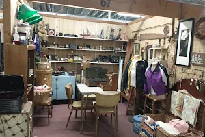 Picker's Paradise Antique Mall image