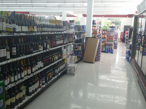 Grocery Store «Center Market Dayton», reviews and photos, 901 Ferry St, Dayton, OR 97114, USA