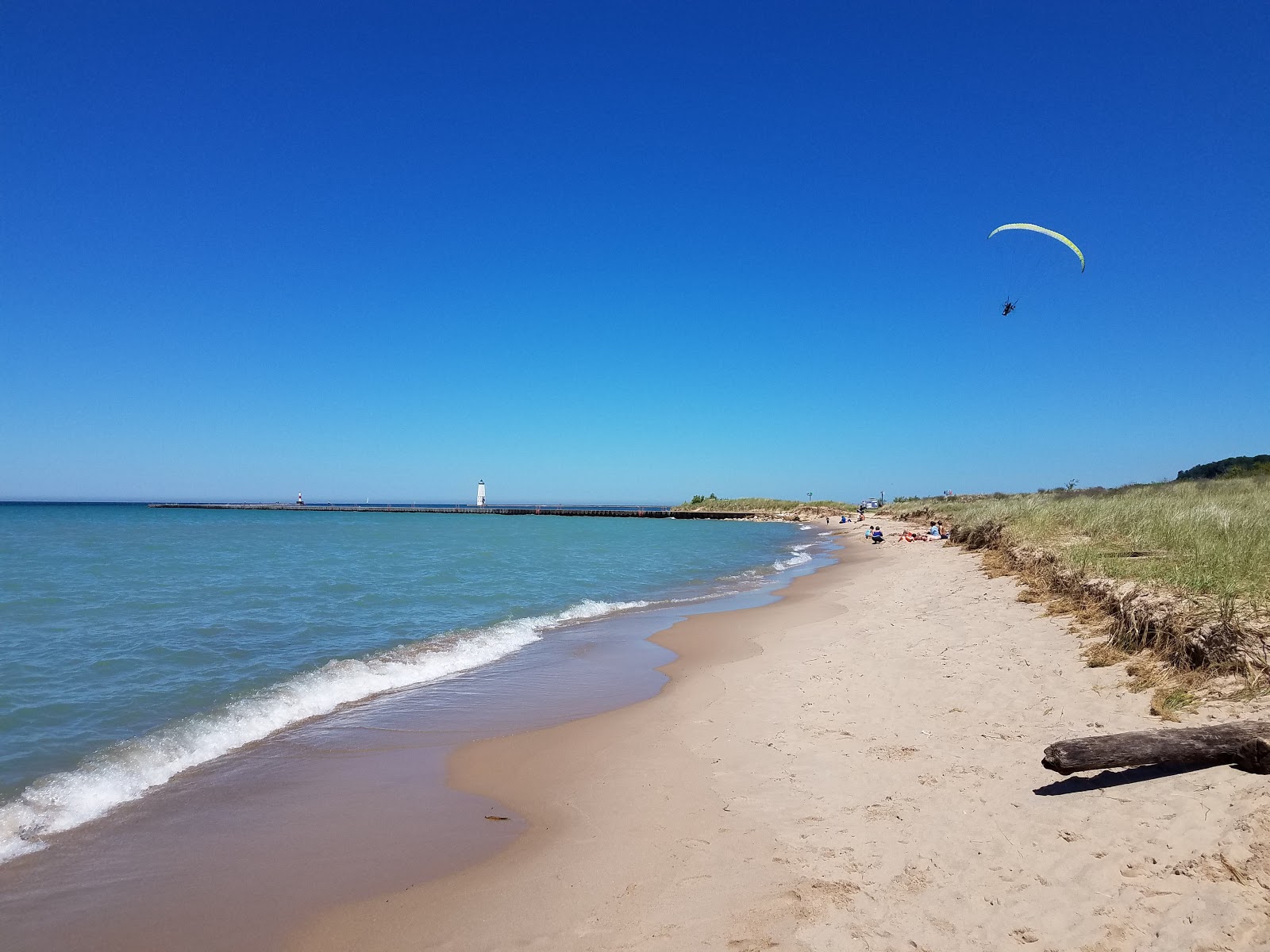 Elberta Beach (Ebeach)'in fotoğrafı çok temiz temizlik seviyesi ile