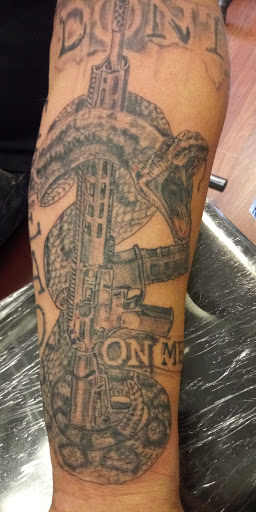 Tattoo Shop «Dixie Tattoo Company», reviews and photos, 5324 Dixie Hwy, Waterford Twp, MI 48329, USA