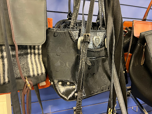 Thrift Store «Goodwill», reviews and photos