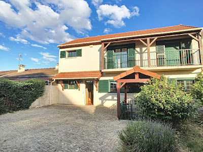 Agence Nestenn Immobilier Saint Cyr l'Ecole à Saint-Cyr-l'École