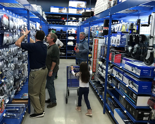 Marine Supply Store «West Marine», reviews and photos, 1930 Eastwood Rd #102, Wilmington, NC 28403, USA