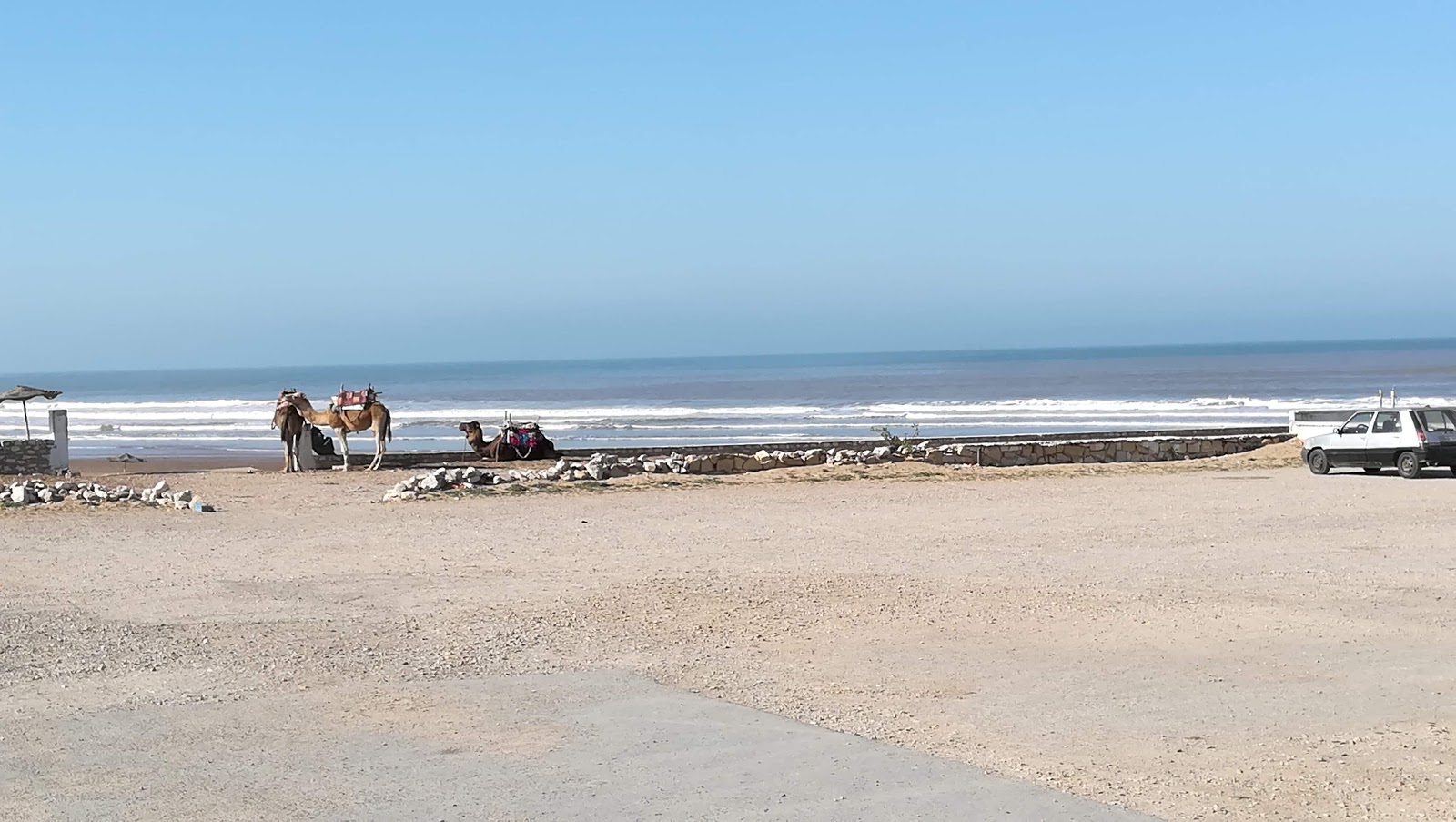 Fotografija Sidi Kaouki Beach z dolga ravna obala