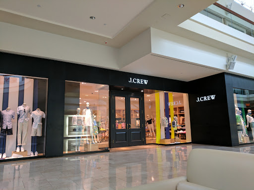 Shopping Mall «The Shops at Chestnut Hill», reviews and photos, 199 Boylston St, Chestnut Hill, MA 02467, USA