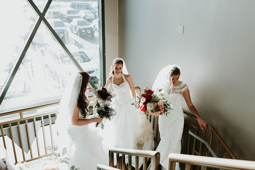 Bridal Shop «SGE Bridal Boutique», reviews and photos, 1020 N Hamilton Rd, Gahanna, OH 43230, USA