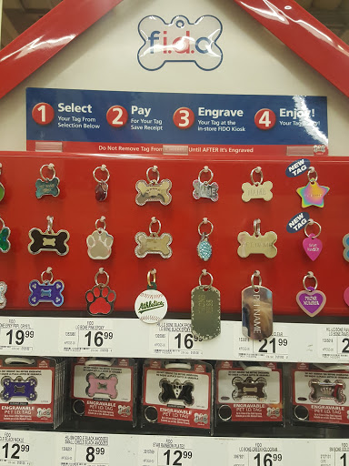 Pet Supply Store «Petco Animal Supplies», reviews and photos, 2353 Myers St, Oroville, CA 95966, USA