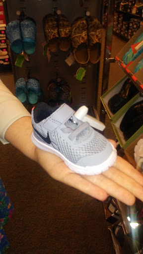 Shoe Store «Shoe Carnival», reviews and photos, 1620 Dogwood Dr SE, Conyers, GA 30013, USA