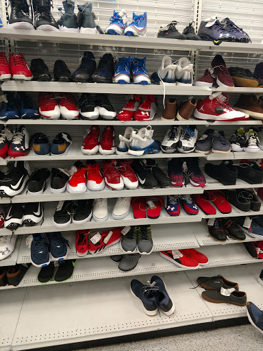 Clothing Store «Ross Dress for Less», reviews and photos, 835 Cortez Rd W, Bradenton, FL 34207, USA