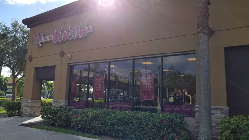 Cell Phone Store «T-Mobile», reviews and photos, 295 S Pompano Pkwy, Pompano Beach, FL 33069, USA