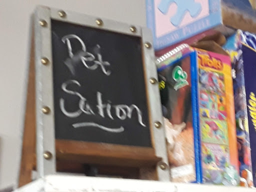 Thrift Store «Mt Si Senior Center», reviews and photos, 411 Main Ave S, North Bend, WA 98045, USA