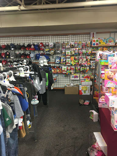 Clothing Store «Burlington Coat Factory», reviews and photos, 1 Padanaram Rd, Danbury, CT 06811, USA