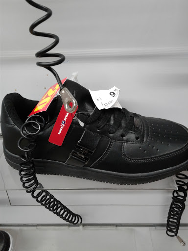 Clothing Store «V.I.M.», reviews and photos, 863 Broad St, Newark, NJ 07102, USA