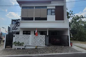 Puri Guest House Semarang image