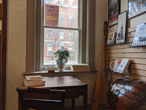 Book Store «Roebling Point Books & Coffee», reviews and photos, 306 Greenup St, Covington, KY 41011, USA