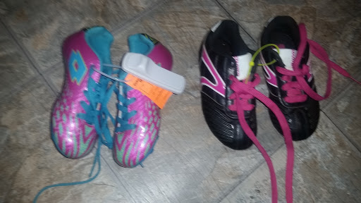 Clothing Store «Other Mothers», reviews and photos, 2734 W Bell Rd, Phoenix, AZ 85053, USA