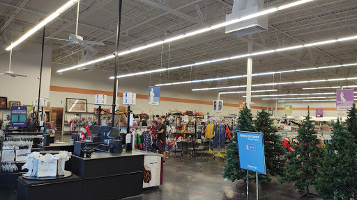 Thrift Store «Lindsay & Warner Goodwill Retail Store & Donation Center», reviews and photos, 874 E Warner Rd, Gilbert, AZ 85296, USA