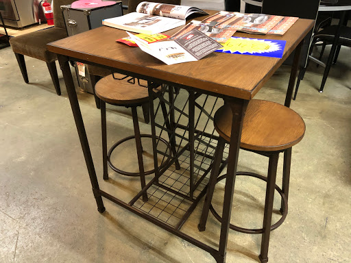 Discount Store «Colfax Discount Store», reviews and photos, 1116 E Mountain St, Kernersville, NC 27284, USA