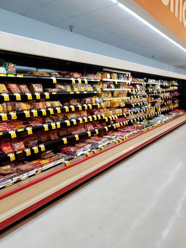 Supermarket «Shoppers Value Foods», reviews and photos, 5580 Thomaston Rd #18, Macon, GA 31220, USA