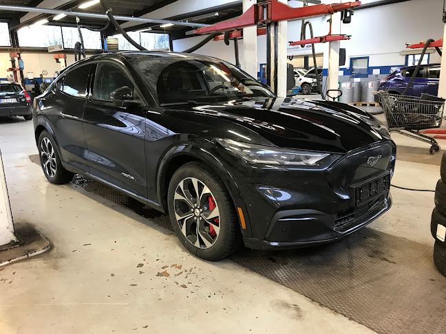 Kommentarer og anmeldelser af Hillerød Motor Co A/S