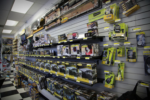 Truck Accessories Store «4 Wheel Parts - Thousand Oaks, CA», reviews and photos, 3209 Thousand Oaks Blvd, Thousand Oaks, CA 91362, USA