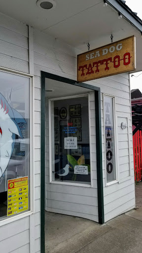 Tattoo Shop «Sea Dog Tattoo», reviews and photos, 1640 NE Hwy 101, Lincoln City, OR 97367, USA